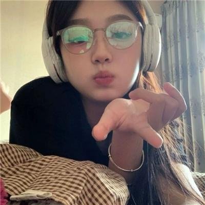少女与海怪